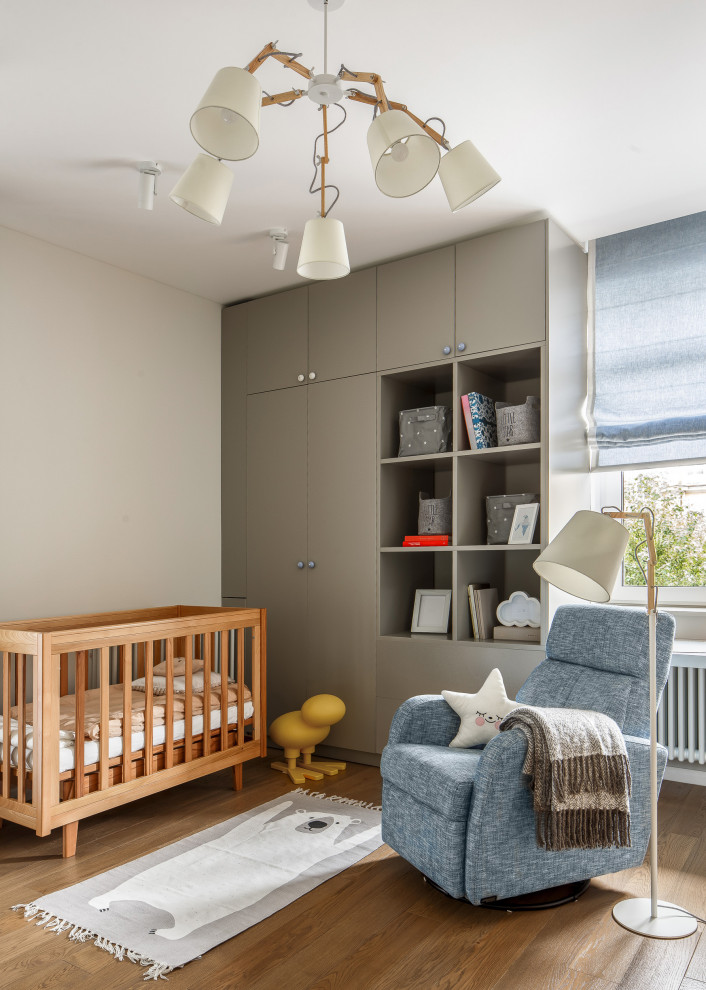 Трехкомнатная квартира в центре Петербурга