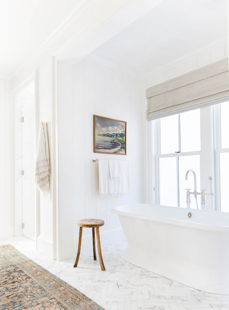 Home design - farmhouse home design idea in San Francisco