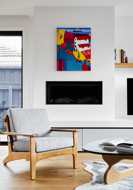 Brodecky House: Fireplace trendy-dagligstue