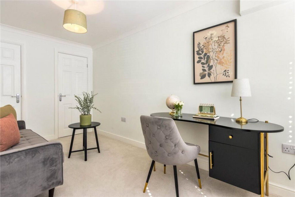 2 Sandpiper Way - Stage to Sell