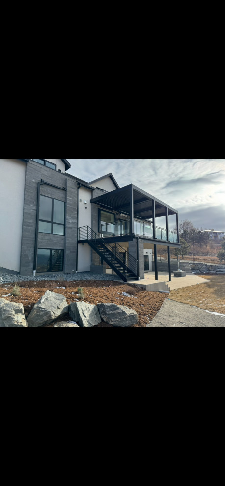 Trombley,s  glass deck build.