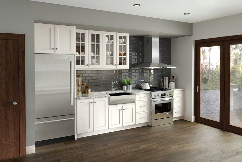 Kitchen - transitional kitchen idea in Phoenix