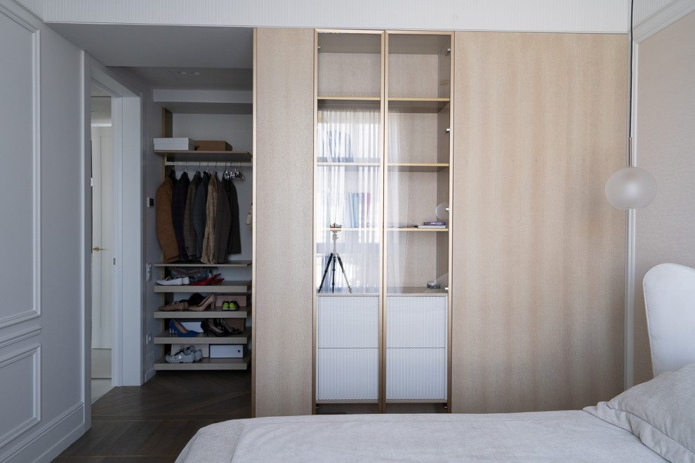 Гардеробная комната в маленькой спальне