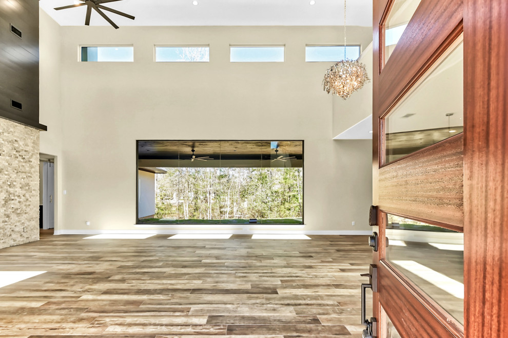 Inspiration for a contemporary home design remodel in Houston