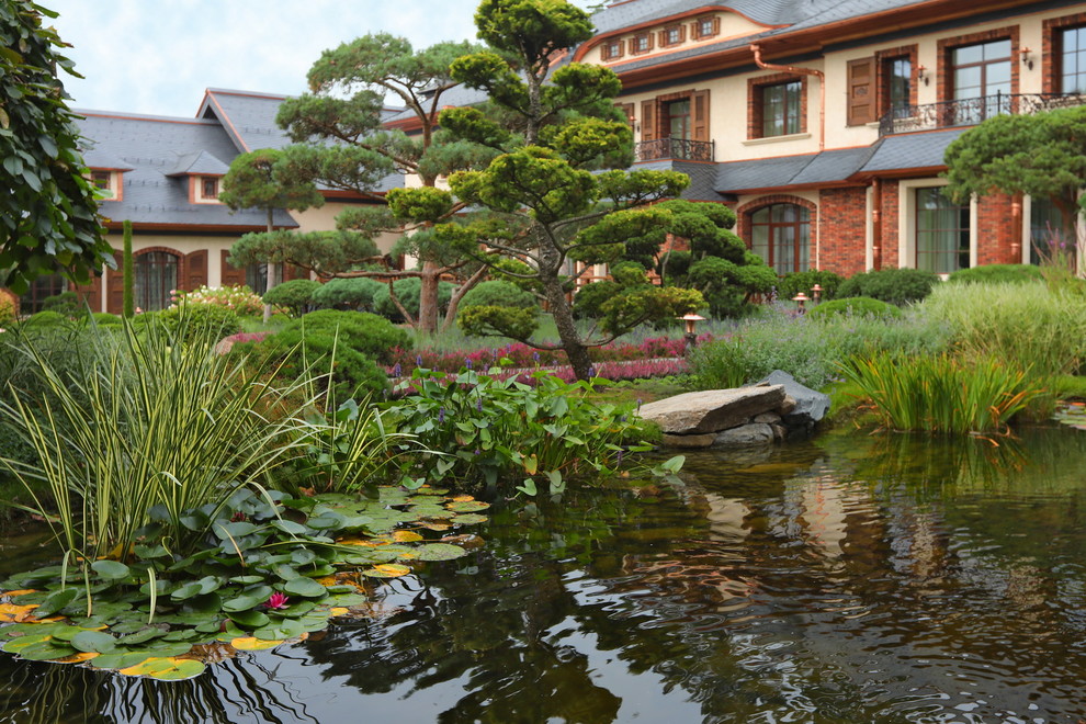 Коттеджный сад в Барвихе (дизайн и исполнение компании "Imperial Garden")