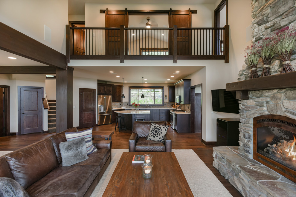 Home design - rustic home design idea in Seattle
