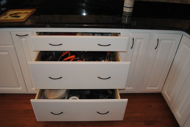 Wide Deep Drawers To Allow For More Efficient Storage