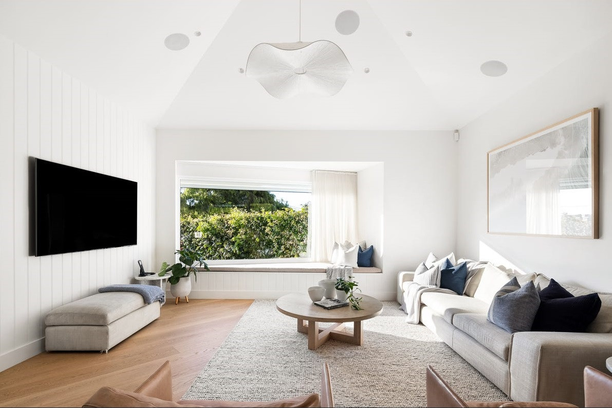 Birdwood Ave. Mornington