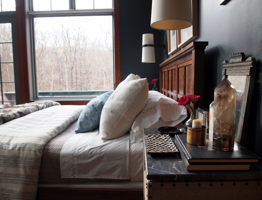 Home design - transitional carpeted home design idea in Baltimore with blue walls