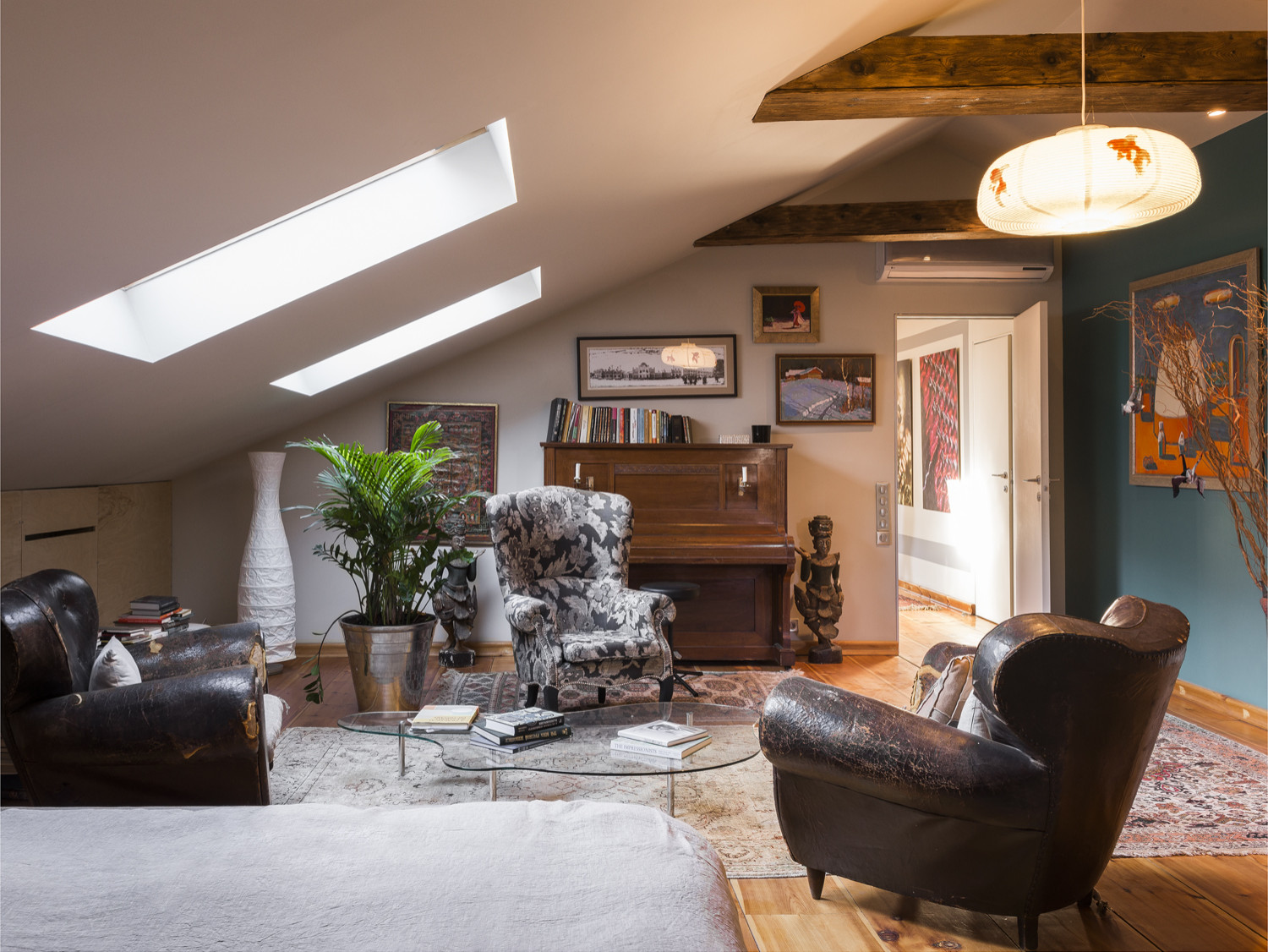 Мансарда с элементами стиля бохо-шик