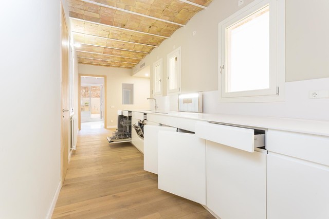 MUNTANER 206 mediterranean-kitchen