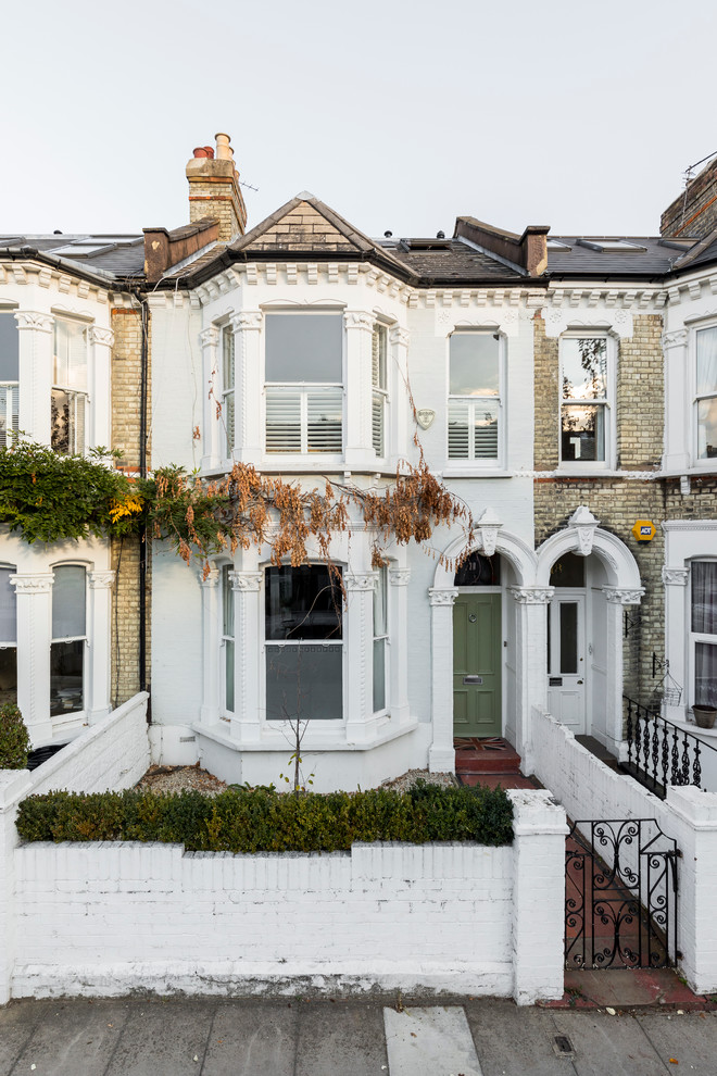 Design ideas for a transitional exterior in London.