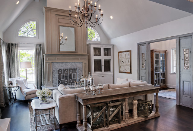 Cottage on Keowee classique-salon