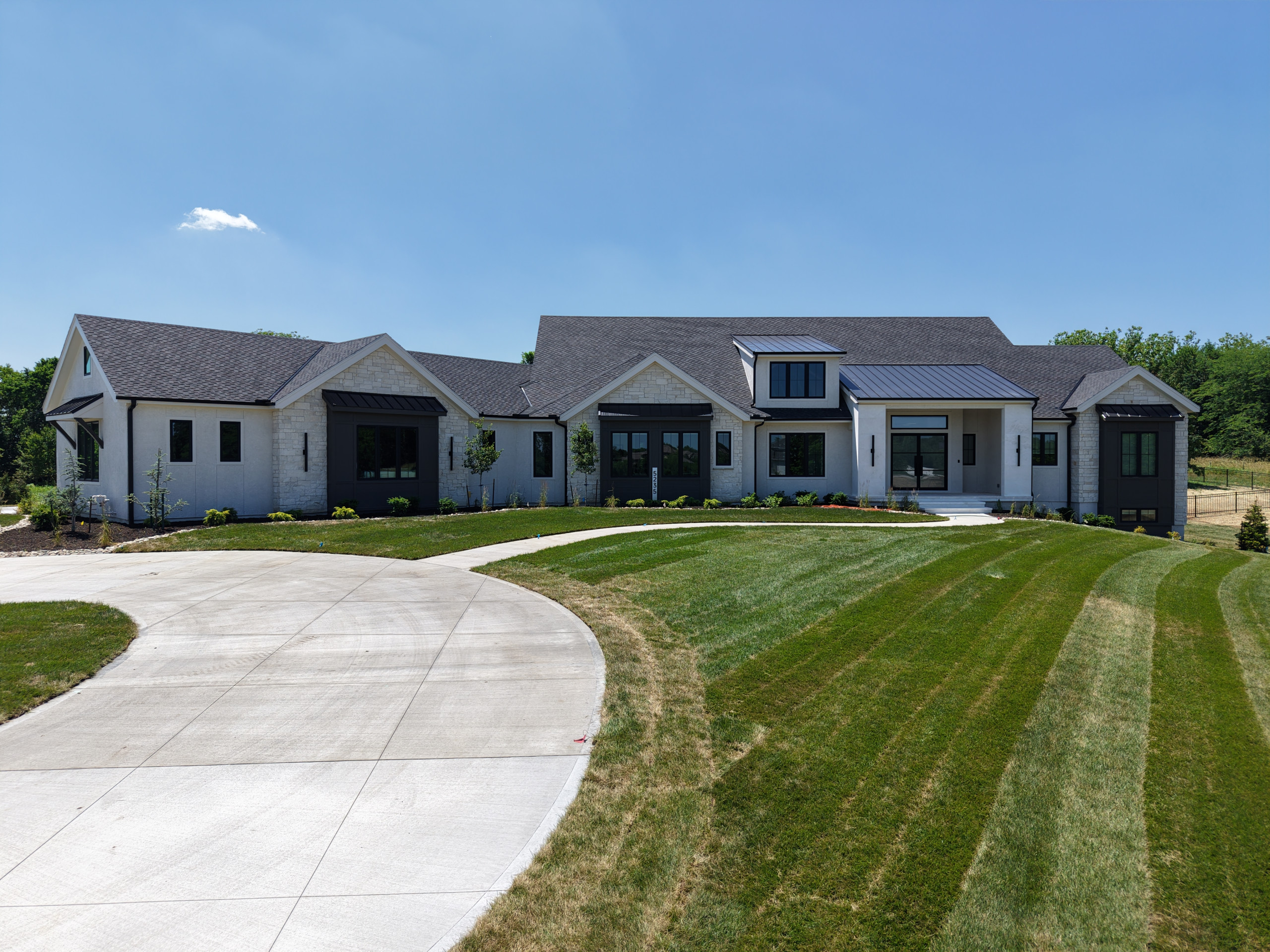 Oakleaf Ridge Estates, Stilwell, KS Lot 31, Custom Build