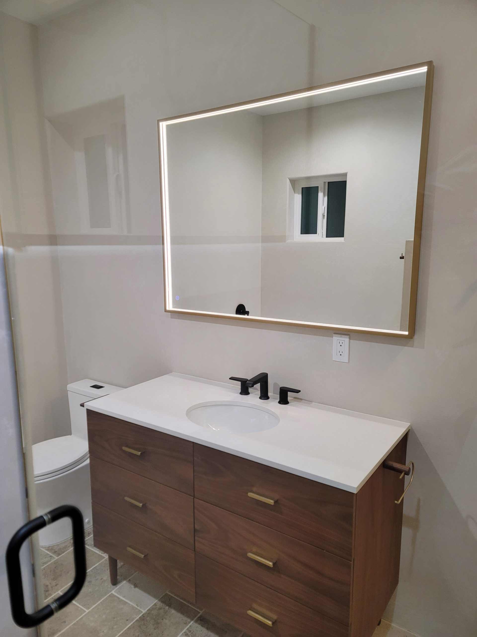 Santa Fe | Modern Kitchen and Bathroom Remodel