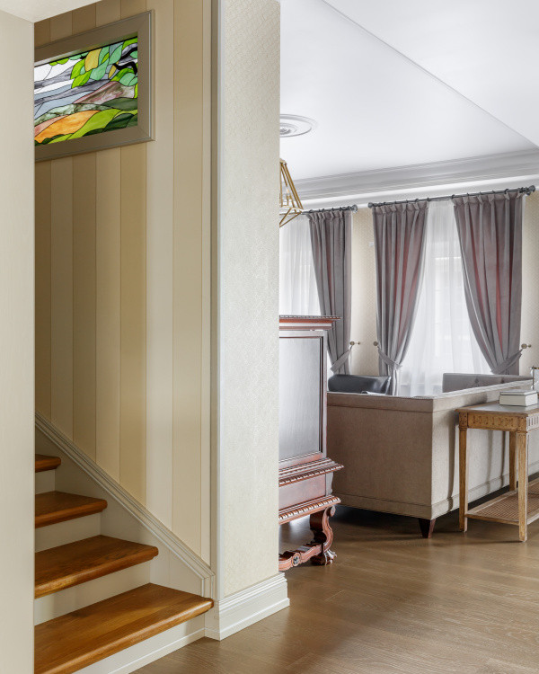 Интерьер дуплекса в поселке Бристоль Московская область. Правое крыло