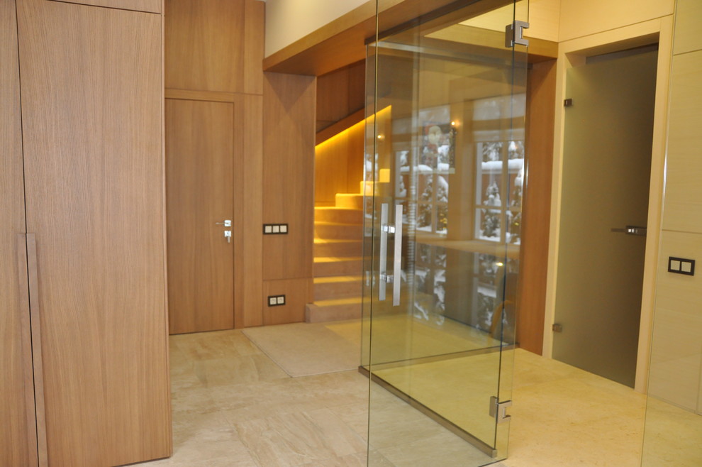 Душевые и стеклянные перегородки на фурнитуре MWE Германия