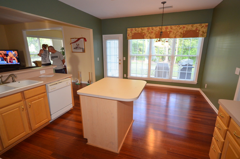 Shari & Joe's Kitchen