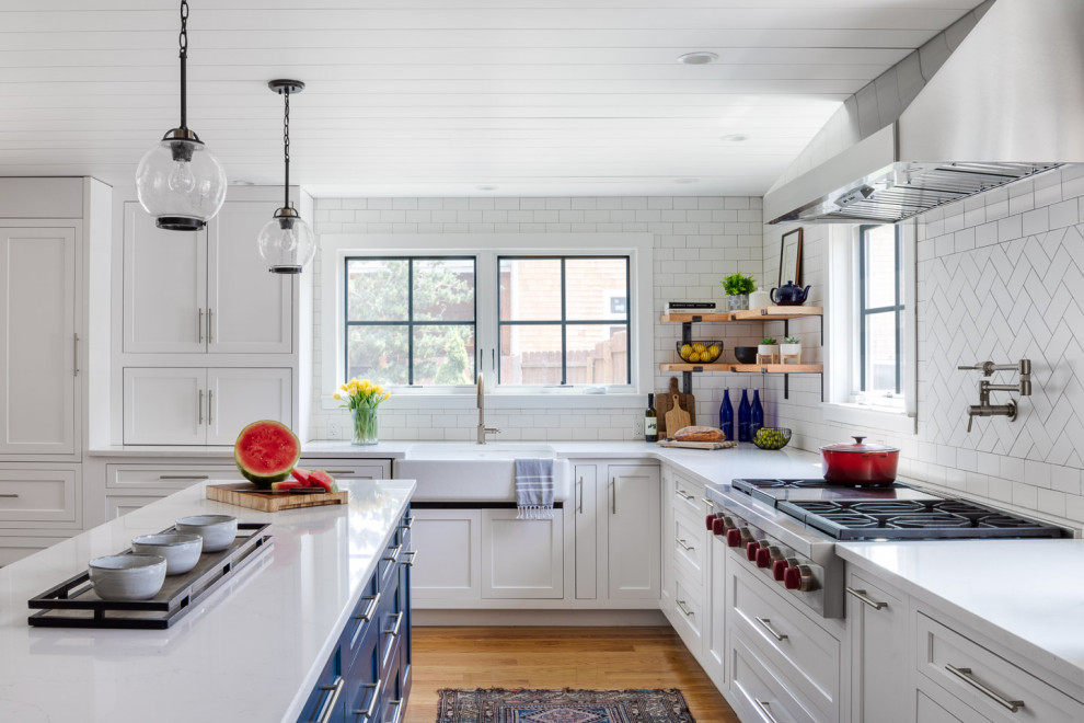 Photo of a country kitchen in Boston.