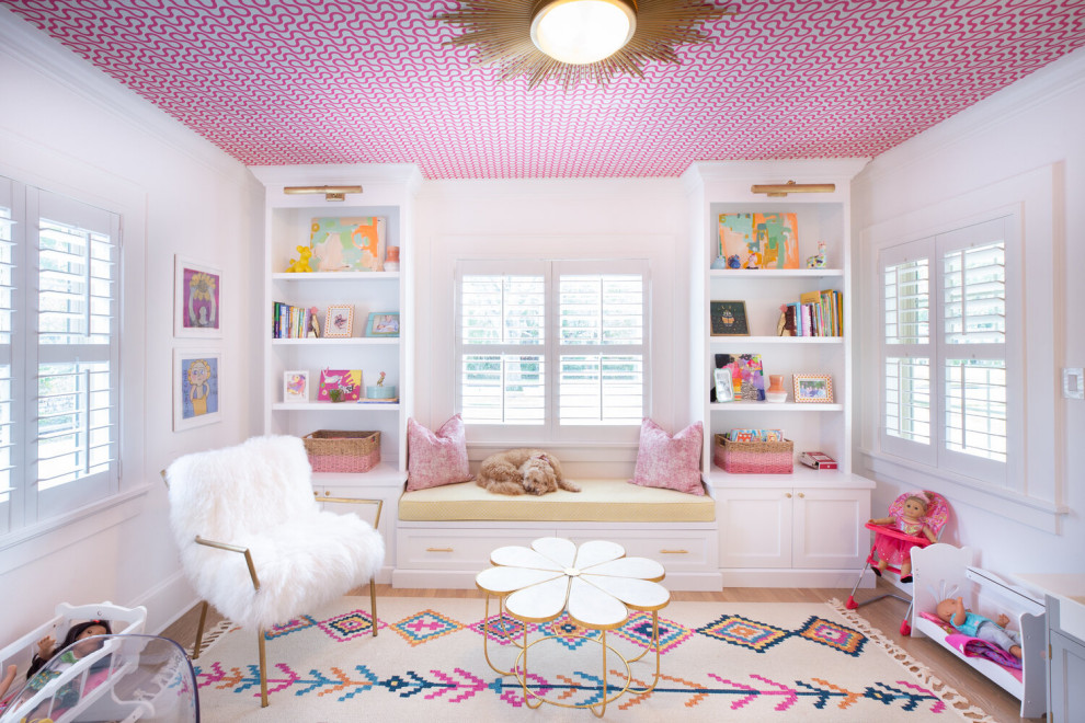 Design ideas for a beach style kids' room in Orlando.