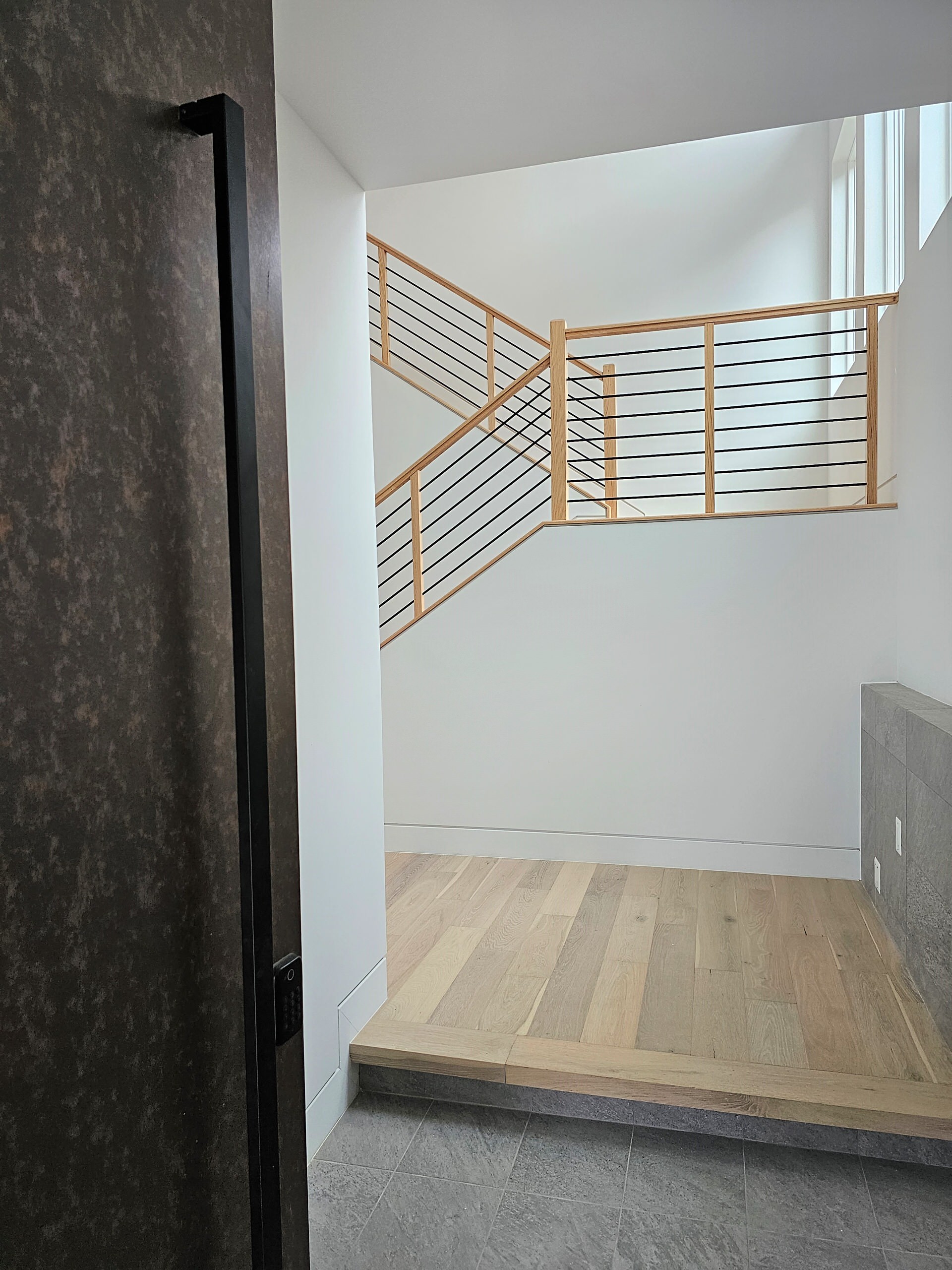 108_Red Oak Stairs in Light Filled Space, Fairfax, VA 22031