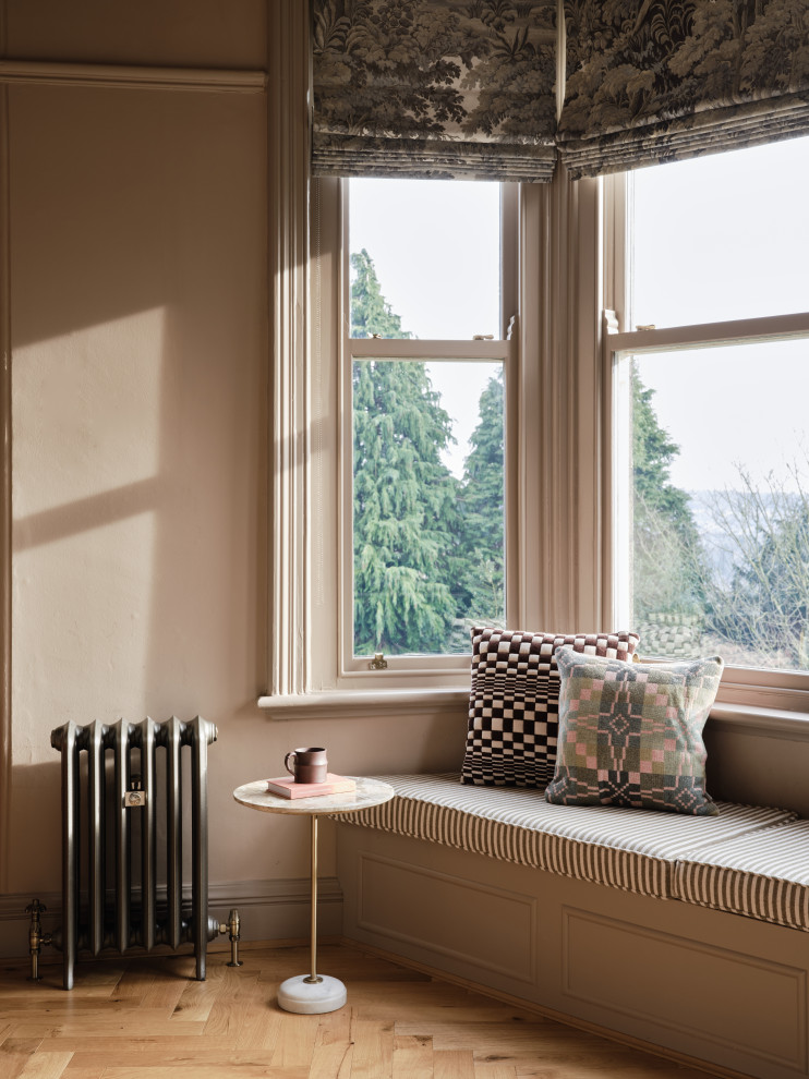 Sheffield - Living Room & Hallway