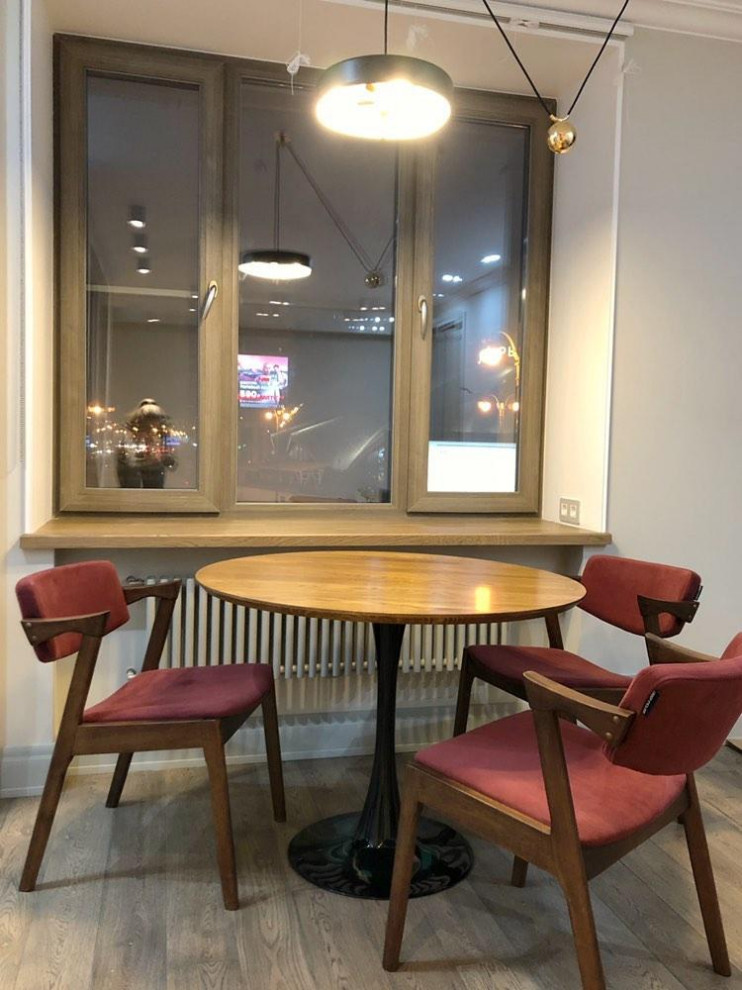 Стол тюльпан