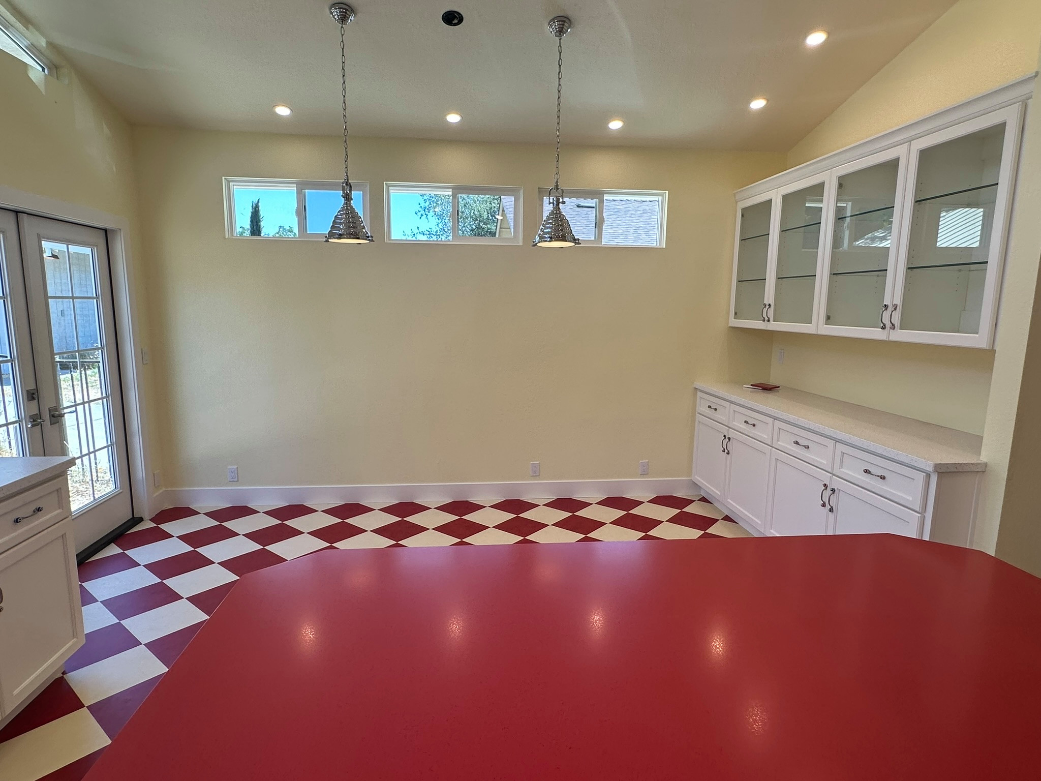 Dadek Kitchen & Laundry Room
