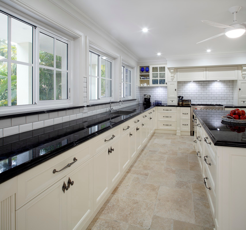 This is an example of a traditional kitchen in Sydney.