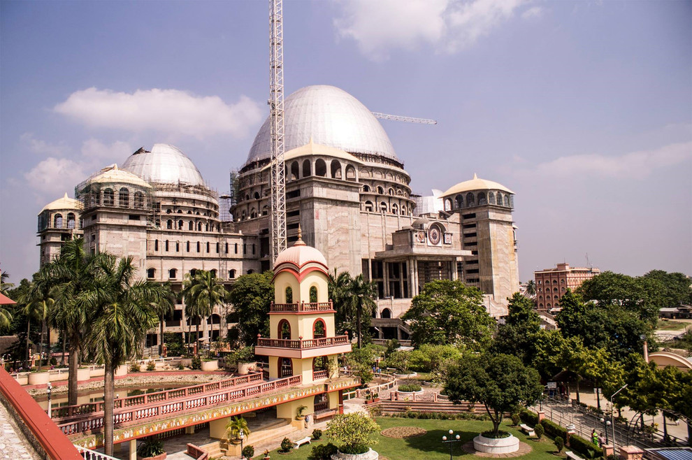 TOVP. Храм-планитарий. Индия штат Западная Бенгалия. Маяпур.