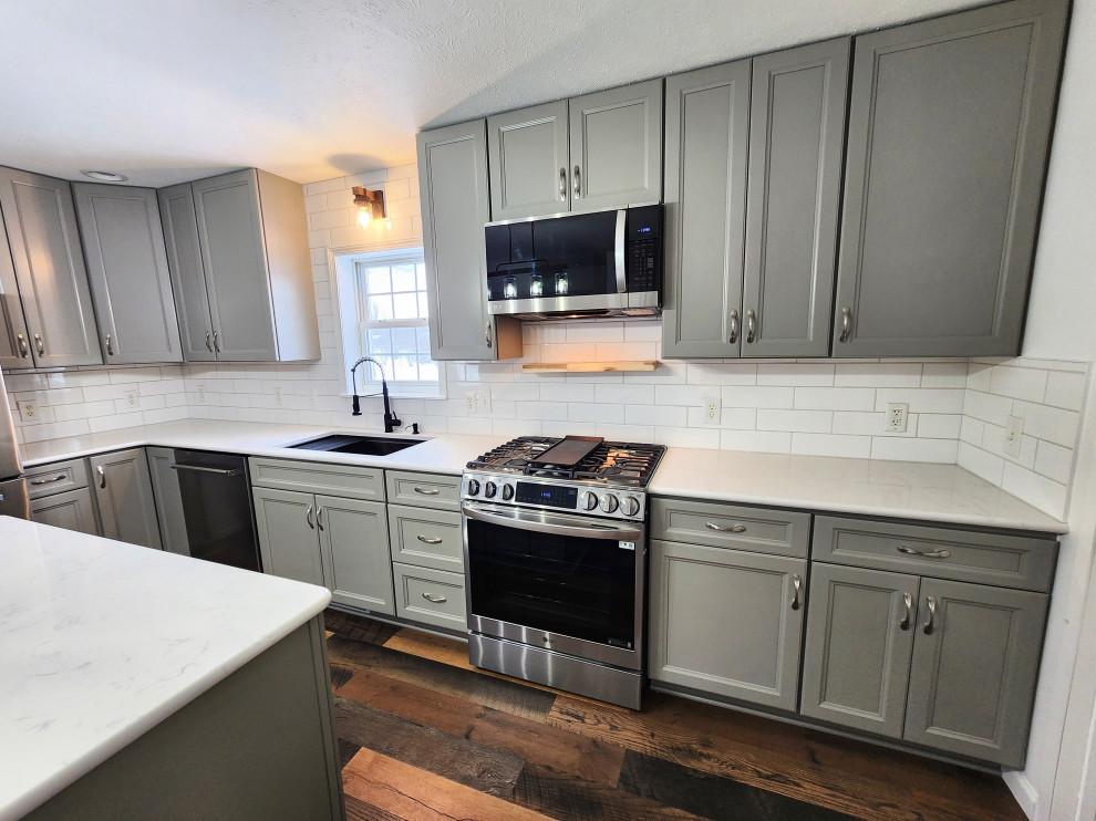 Clark Lake - Kitchen & Mud Room Renovation