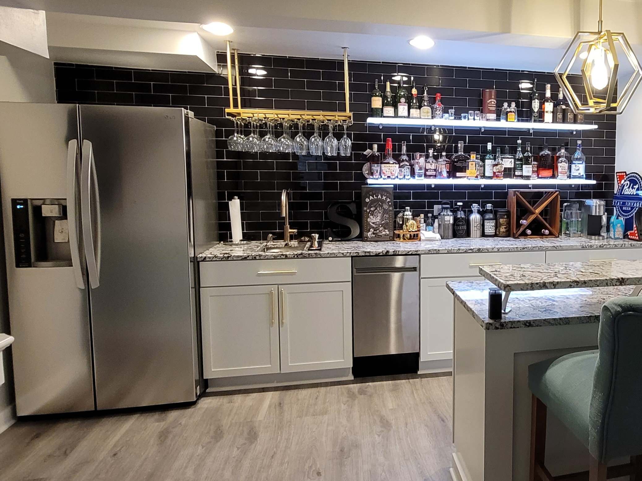 Bolingbrook Basement Bar