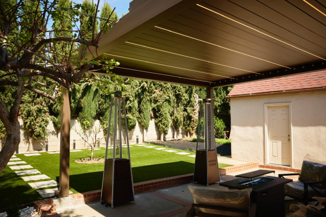 Pergola Cave modern-patio