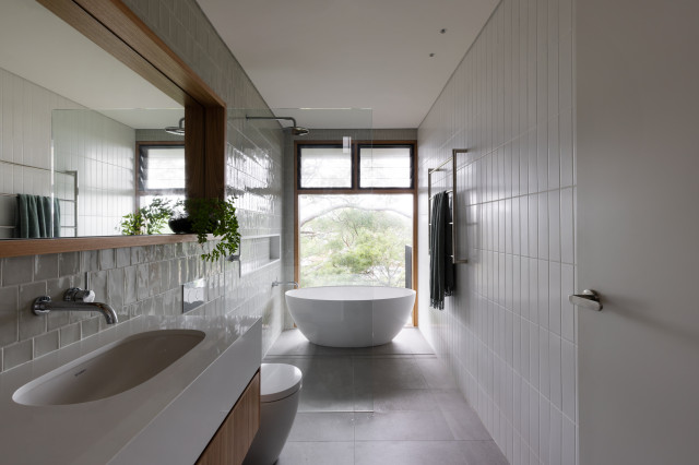 Castlecrag 01 contemporary-bathroom