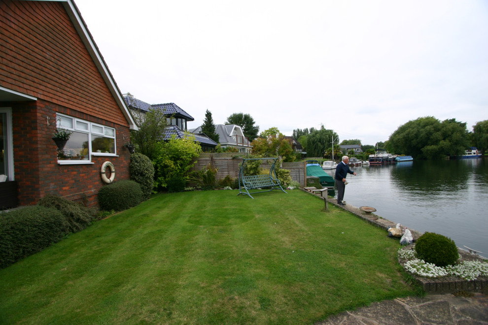 Weybridge , surrey , before 2