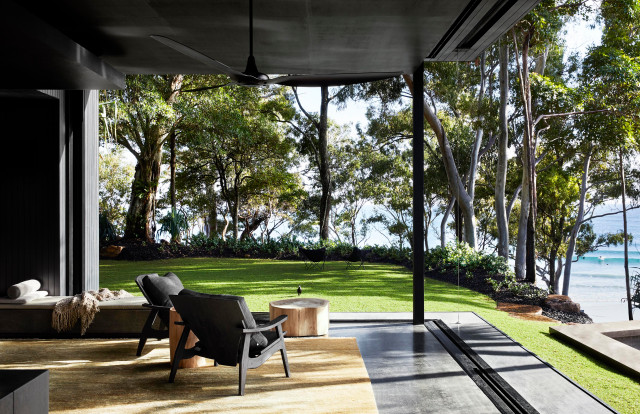 Boonburrh contemporary-living-room