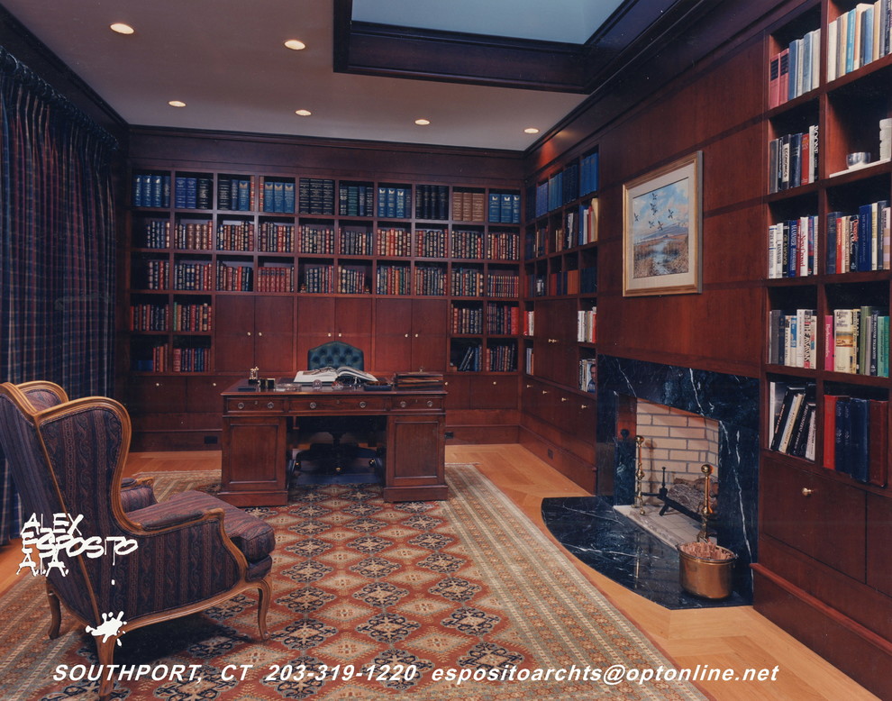 Photo of a traditional home office in New York.