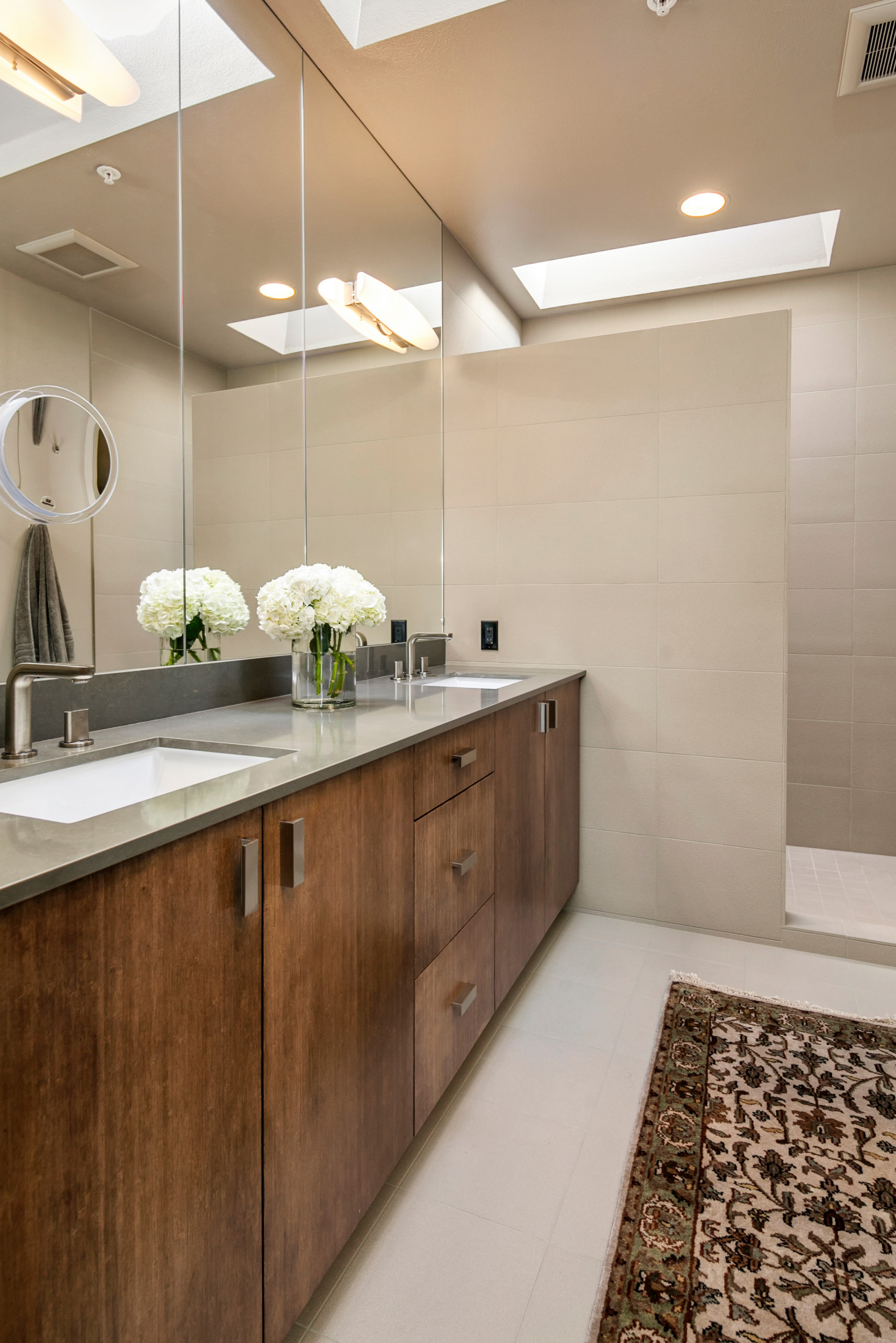 Taupe Contemporary I Kirkland, Washington