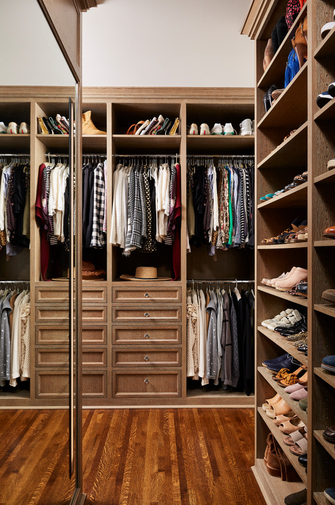 Design ideas for a large arts and crafts gender-neutral storage and wardrobe in Minneapolis.