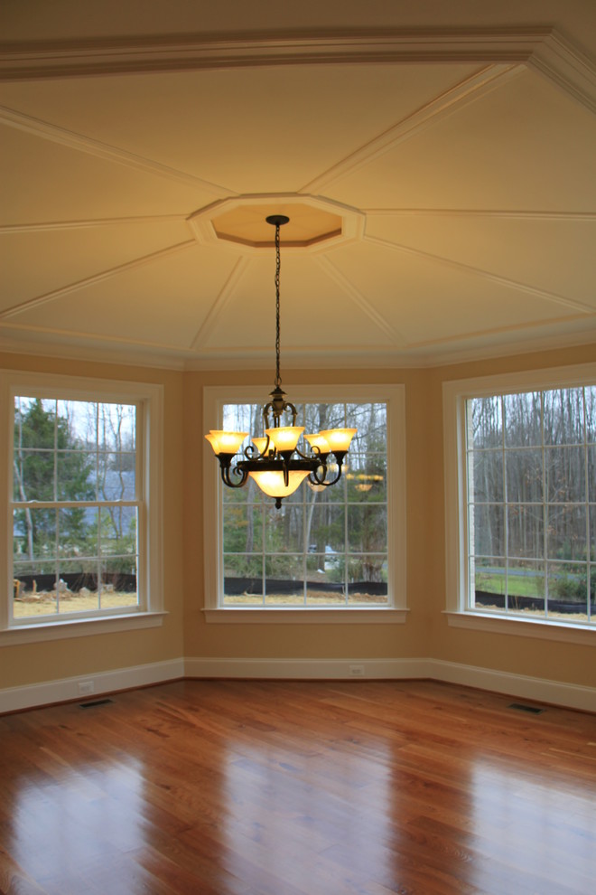 Photo of a large transitional sunroom in DC Metro.