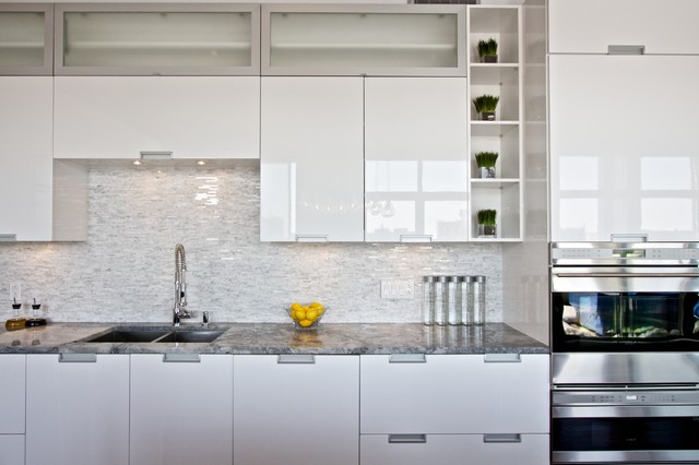 White Lacquered Pro Kitchen Le Oxxford Penthouse Modern