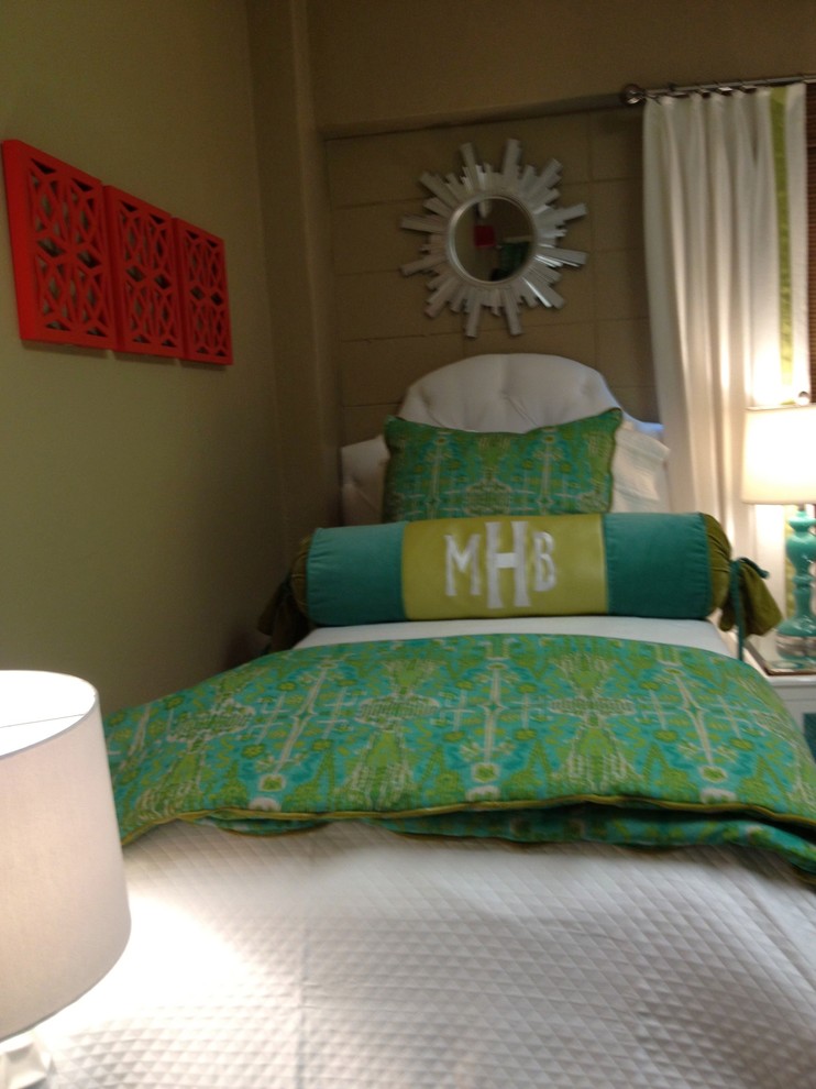 Inspiration for a timeless kids' room remodel in Jackson