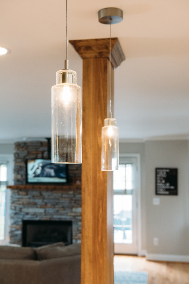 デトロイトのトランジショナルスタイルのおしゃれなキッチンの写真