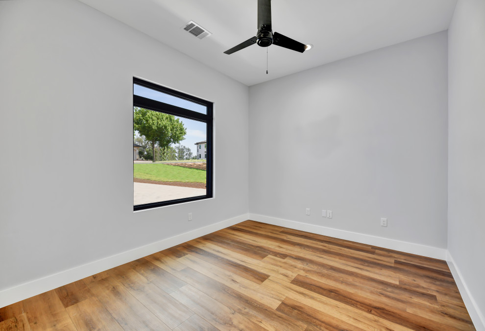 Horseshoe Bay Modern