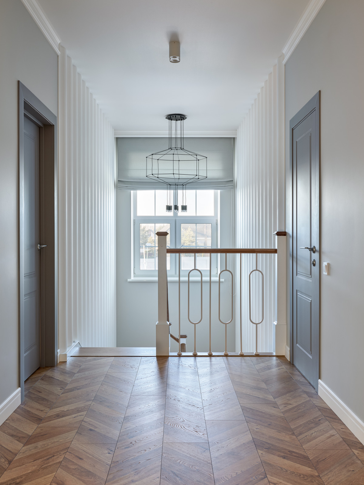 Современный интерьер с нотками классики