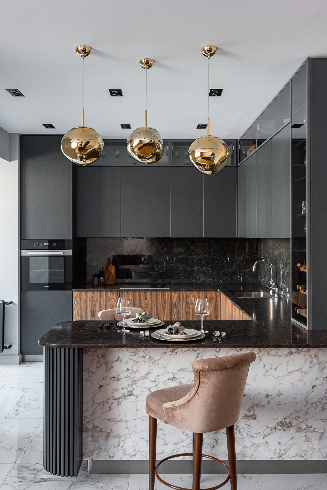 Реализованный проект трёхкомнатной квартиры в современном стиле, г. Уфа.