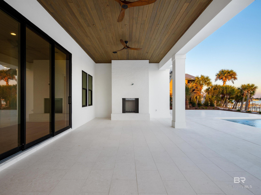 Refined Luxury Waterfront