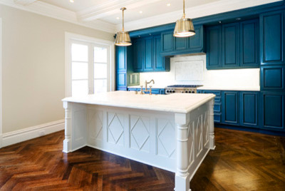 Example of a transitional kitchen design in San Francisco