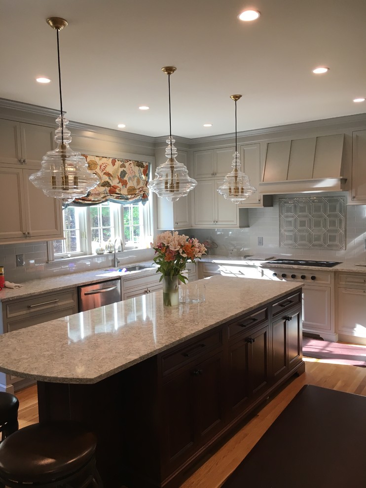 Example of a transitional kitchen design in Bridgeport