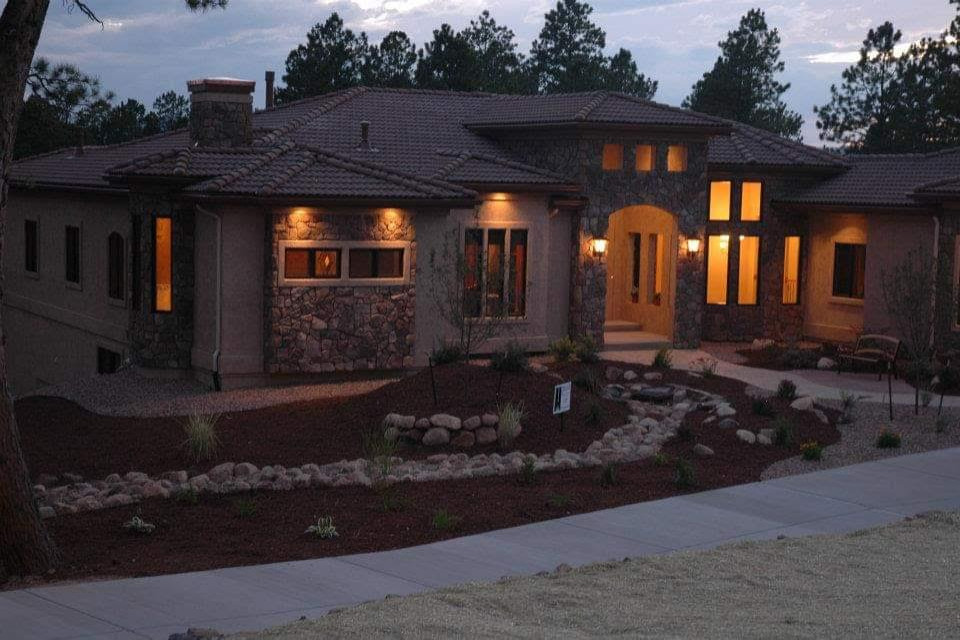 Traditional Mountain Elegant